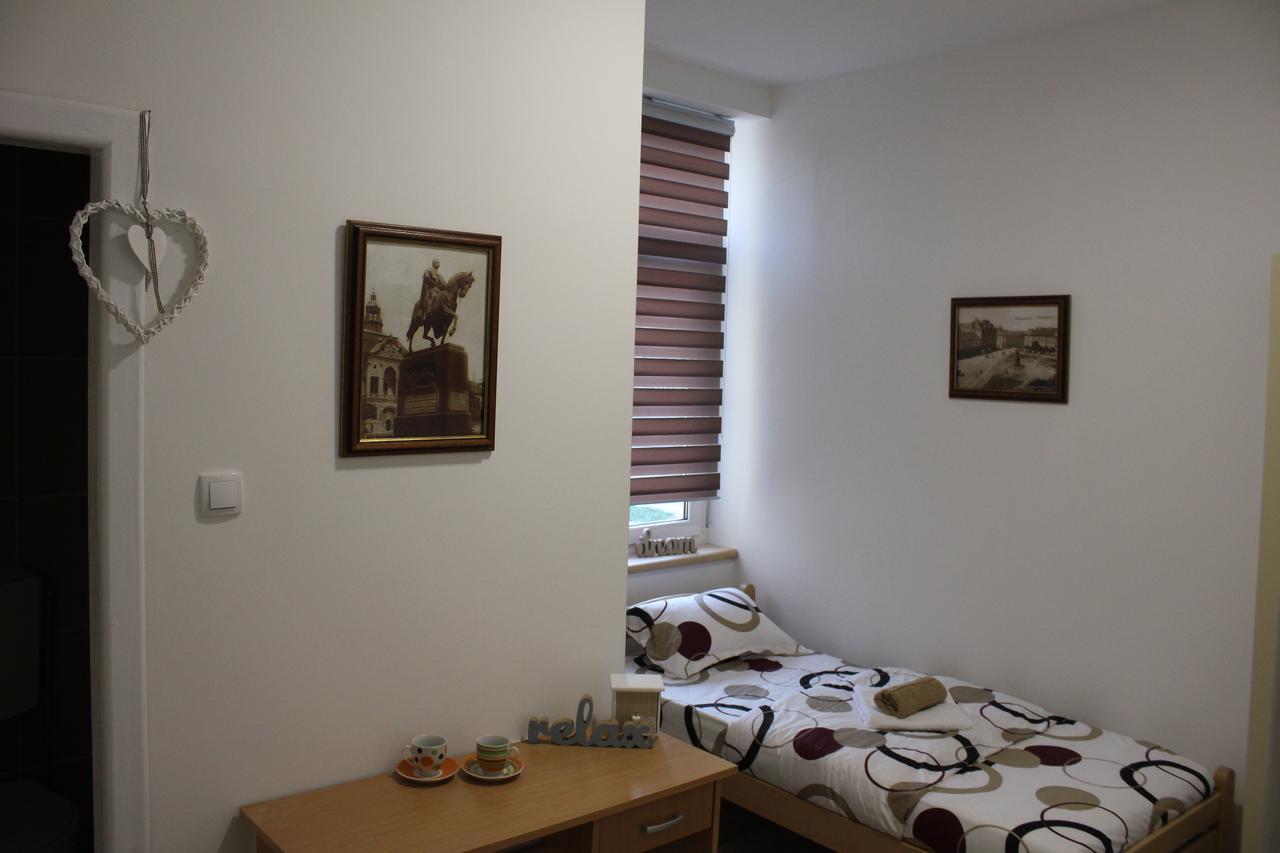 Apartmani Maja 兹雷尼亚宁 外观 照片