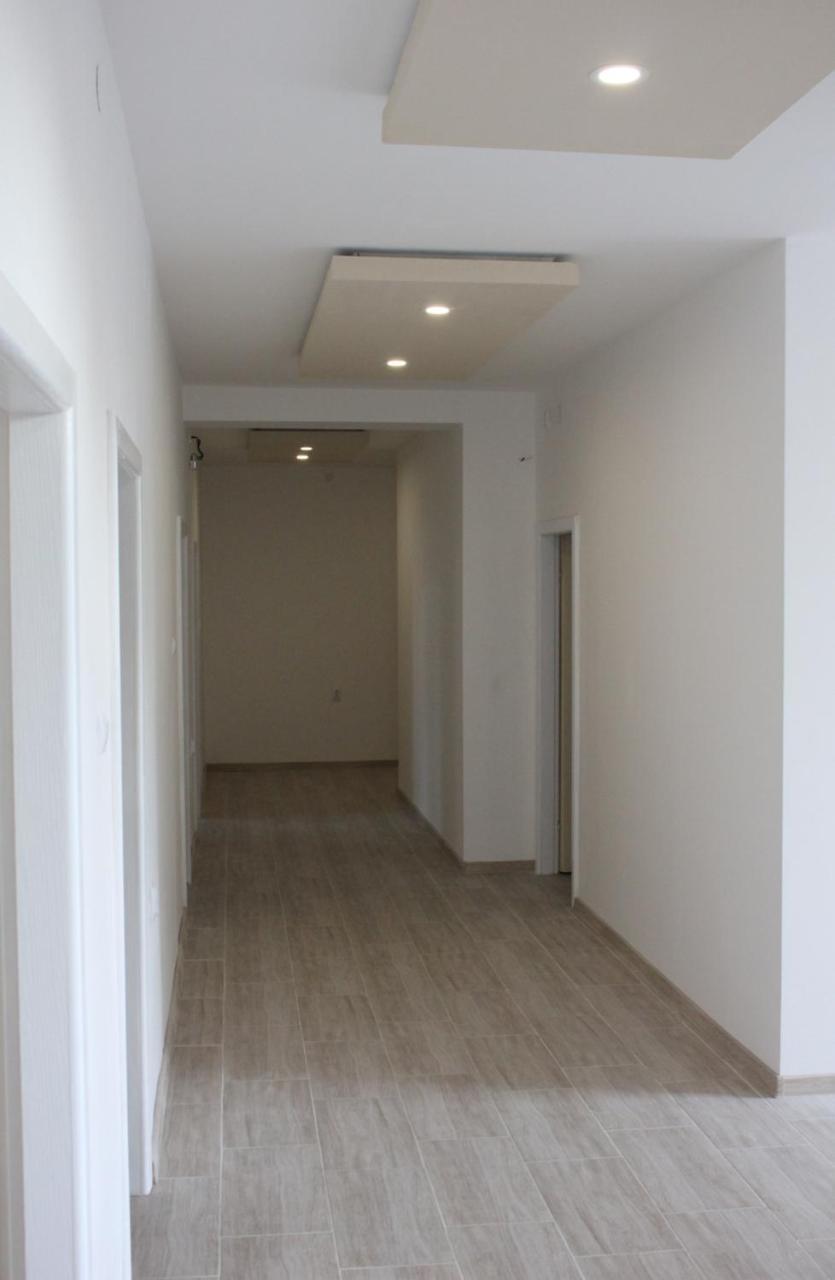 Apartmani Maja 兹雷尼亚宁 外观 照片