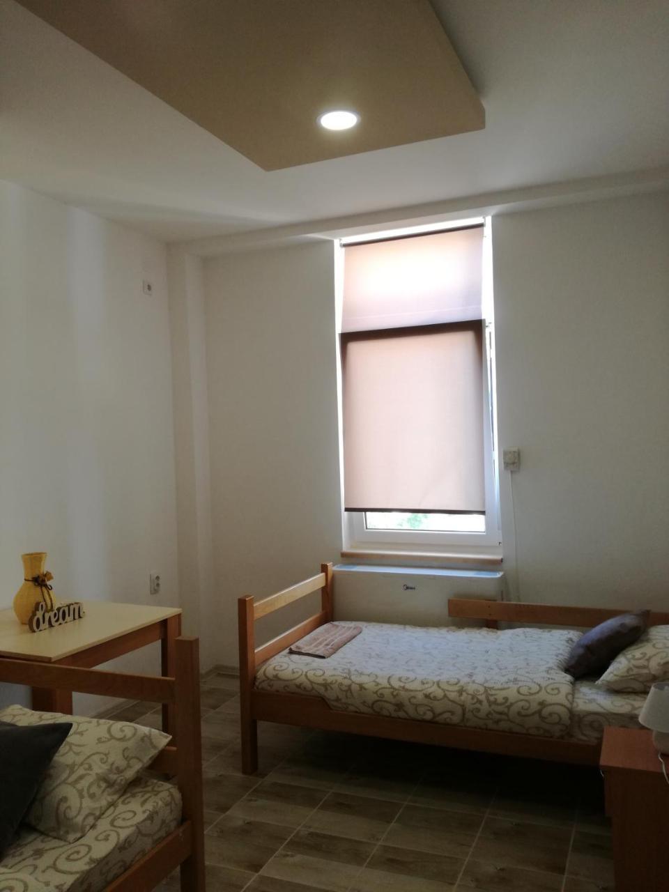 Apartmani Maja 兹雷尼亚宁 外观 照片