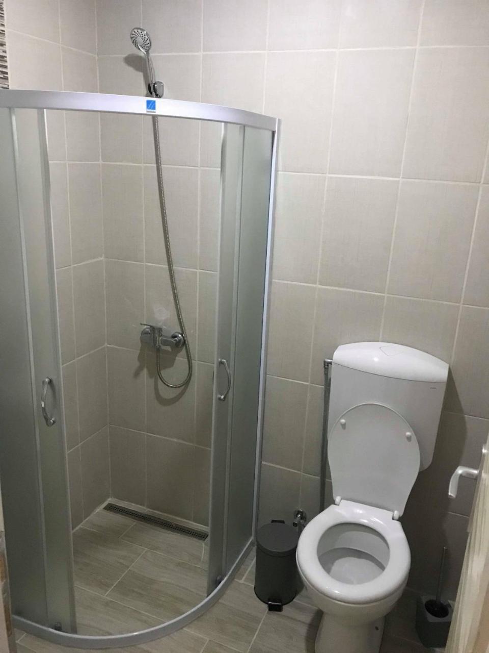 Apartmani Maja 兹雷尼亚宁 外观 照片